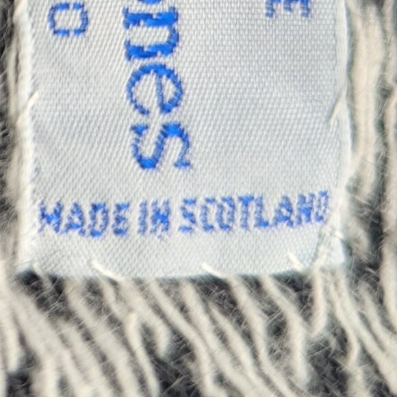 Bullock & Jones 100% Cashmere V-Neck Sweater Black White Geometric Men’s 42 - Picture 7 of 8